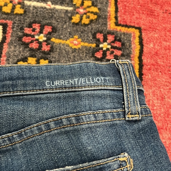 Current Elliot Step Hem Jeans - Picture 5 of 6